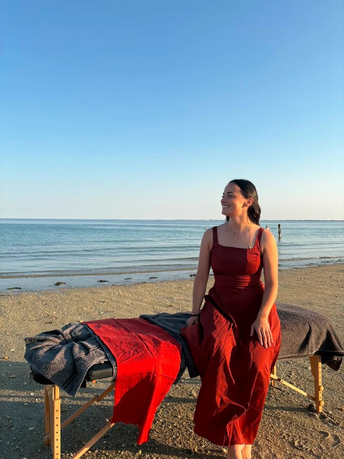 Laura face à la mer à Vannes